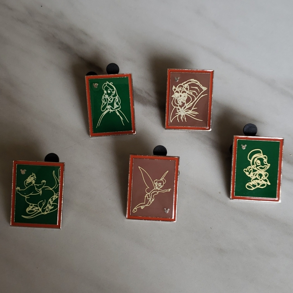 🎁 SALE🎁 FULL SET Disney Hidden Mickey Trading pins.